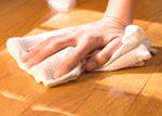 Как да почистите пода след ремонта - методи за различни подови настилки